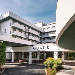 Quark فندق